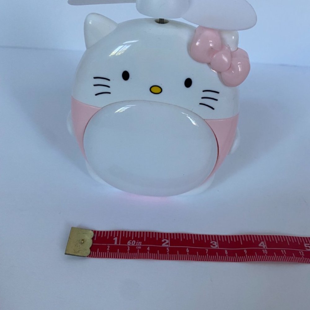 Hello Kitty Personal Fan - Picture 2 of 4